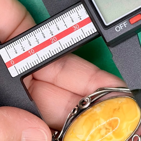 Egg Yolk Amber Set - Picture 13 of 13